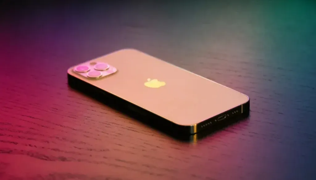 Apple готує унікальний iPhone до 20-річчя бренду