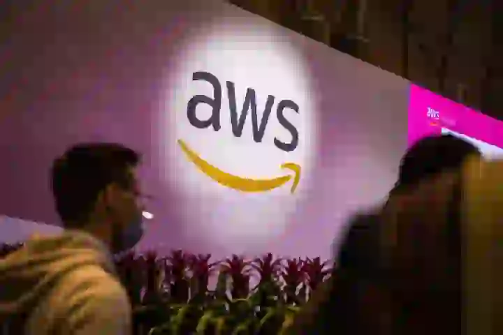 Стартап витратить $400 млн Amazon на створення надрозумного AI